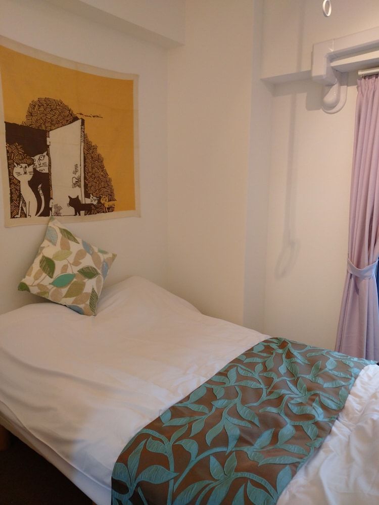 undefined Lyon Doll Shinjuku Gyoen 401 8