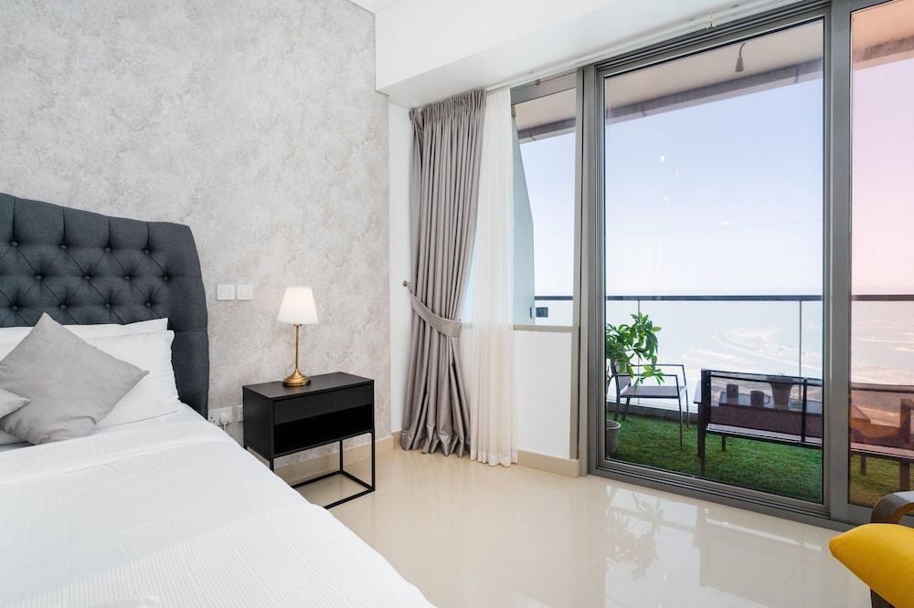 Whitesage - Incredible Full Sea and Dubai Eye View in Marina
