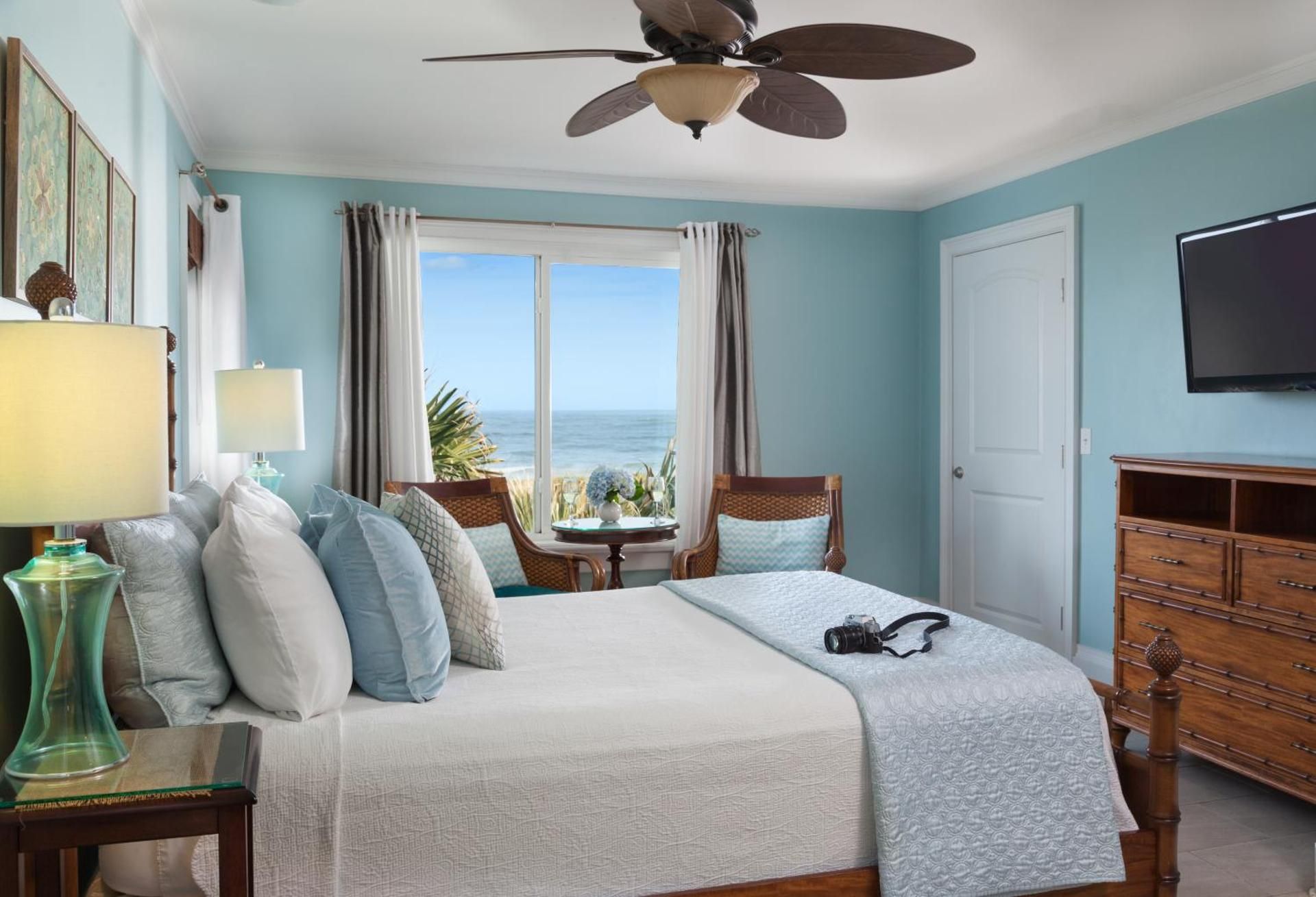 Queen Suite with Sea View