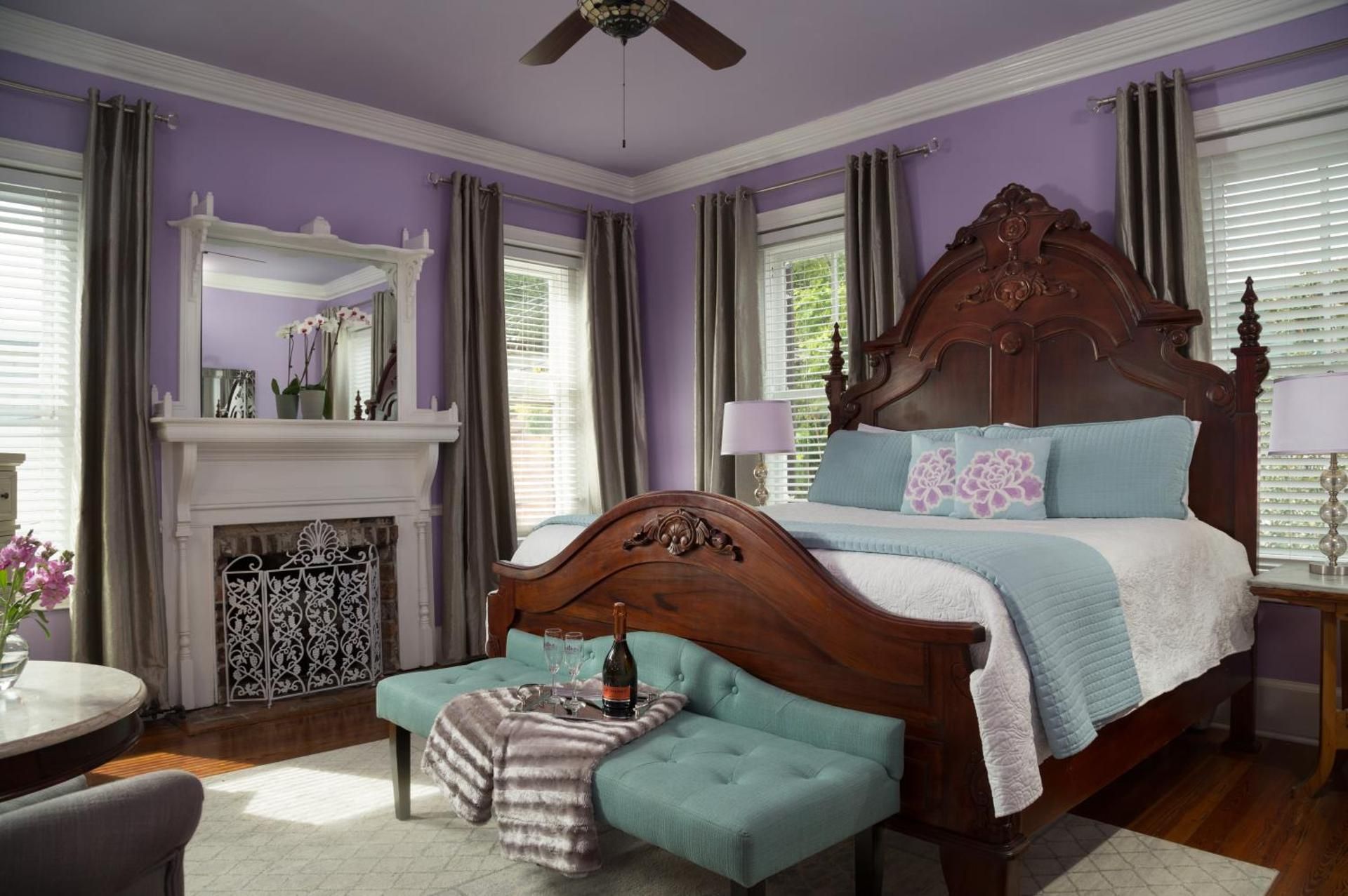 Deluxe King Suite