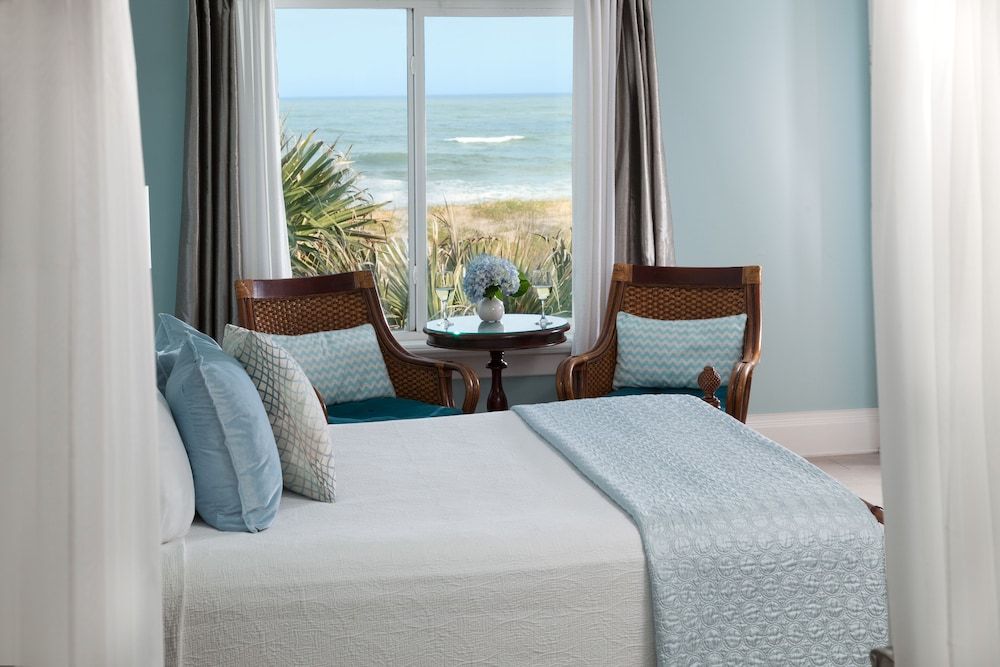 Room (101 Dunes Suite at Vilano Beach)