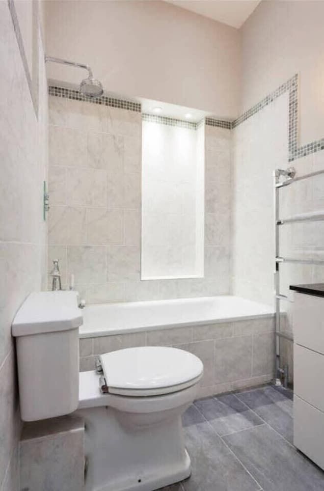 undefined Traditional 1 Bed Apartment, Pimlico 9