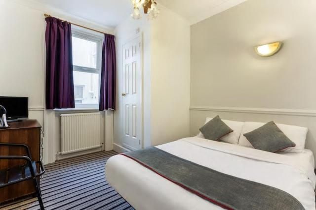 undefined Enrico Hotel 5