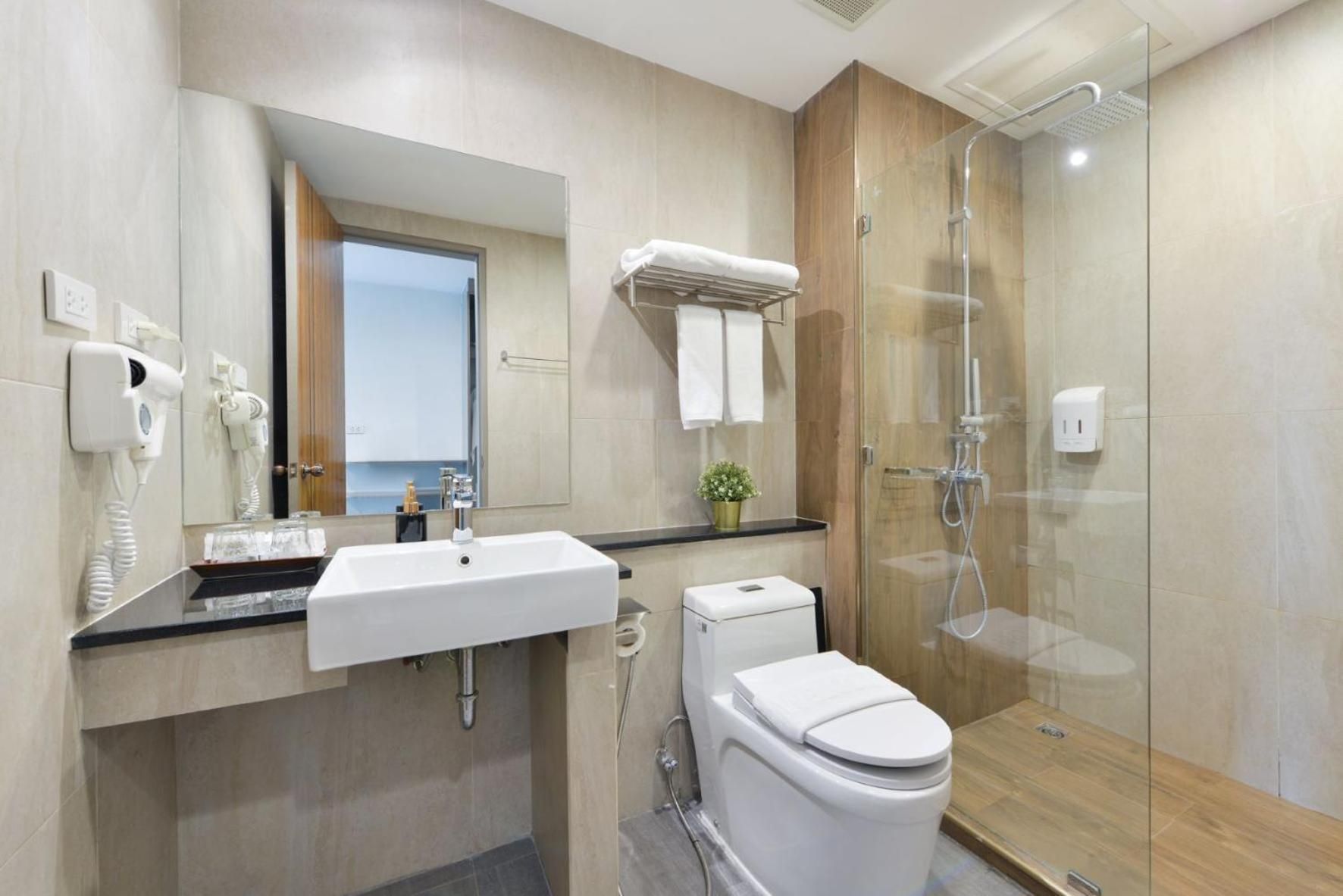 undefined StayAt Bedever Bangkok Hotel 6