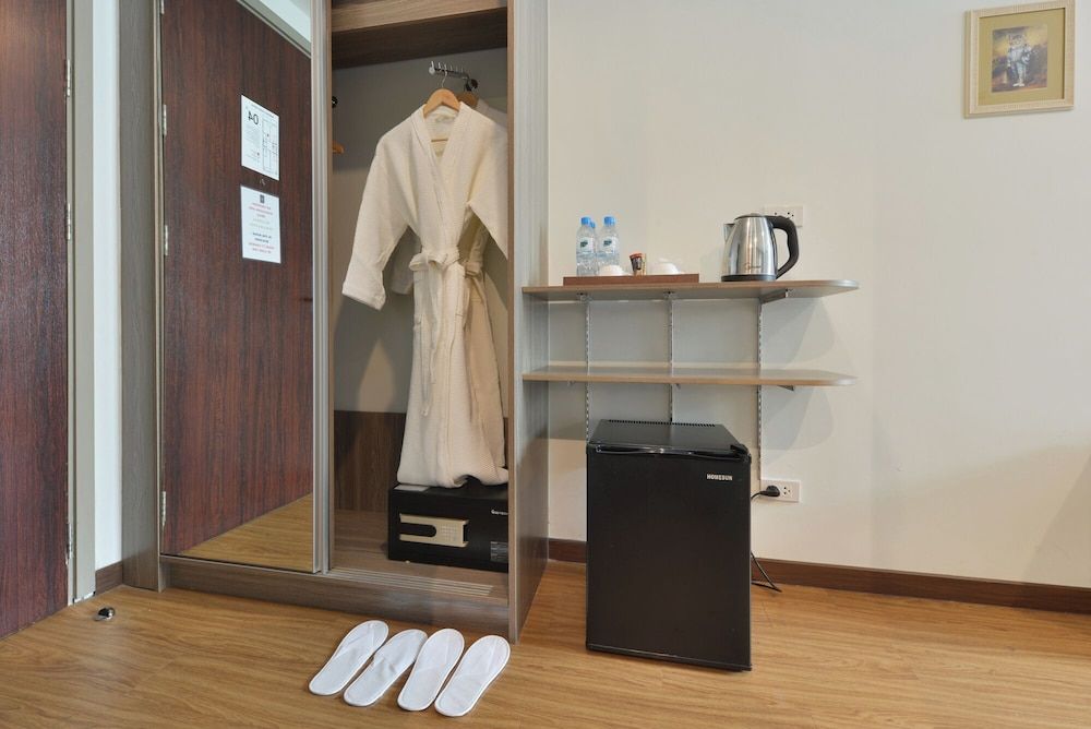 undefined StayAt Bedever Bangkok Hotel 9