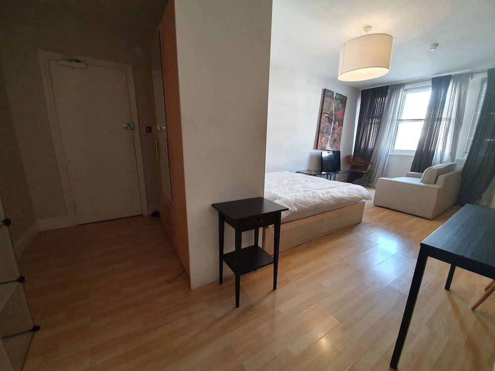 Studio Apartment in South Kensington 15 Studio 7