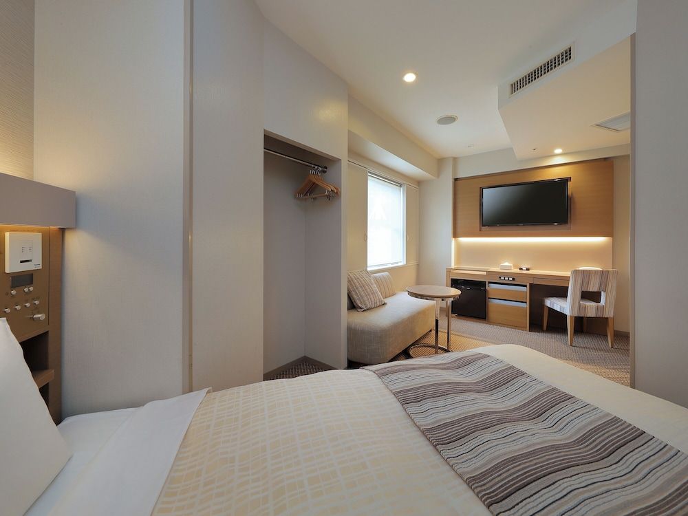 undefined Keio Presso Inn Otemachi 3