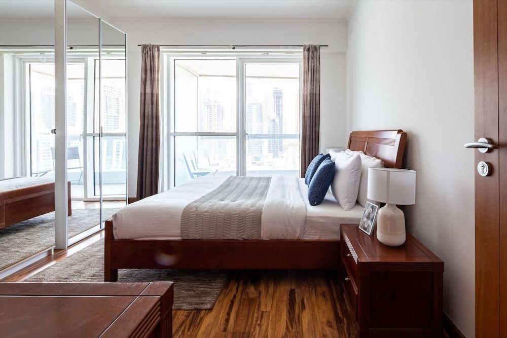 undefined Visually Unique 1BR Apartment in JLT - Sleeps 4! 3