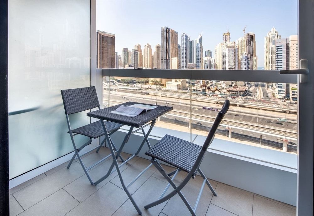 undefined Visually Unique 1BR Apartment in JLT - Sleeps 4! 2