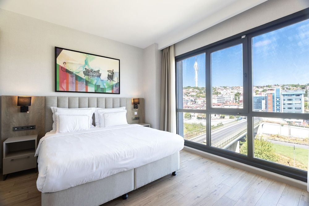 undefined Antwell Suites 7