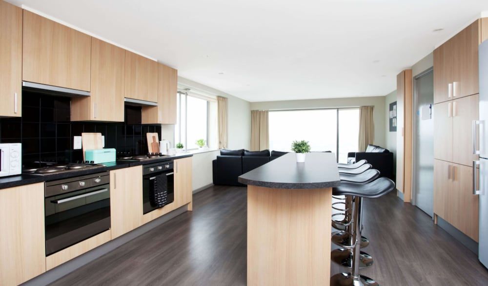 Vibrant Rooms for STUDENTS Only - LONDON Double Room 6