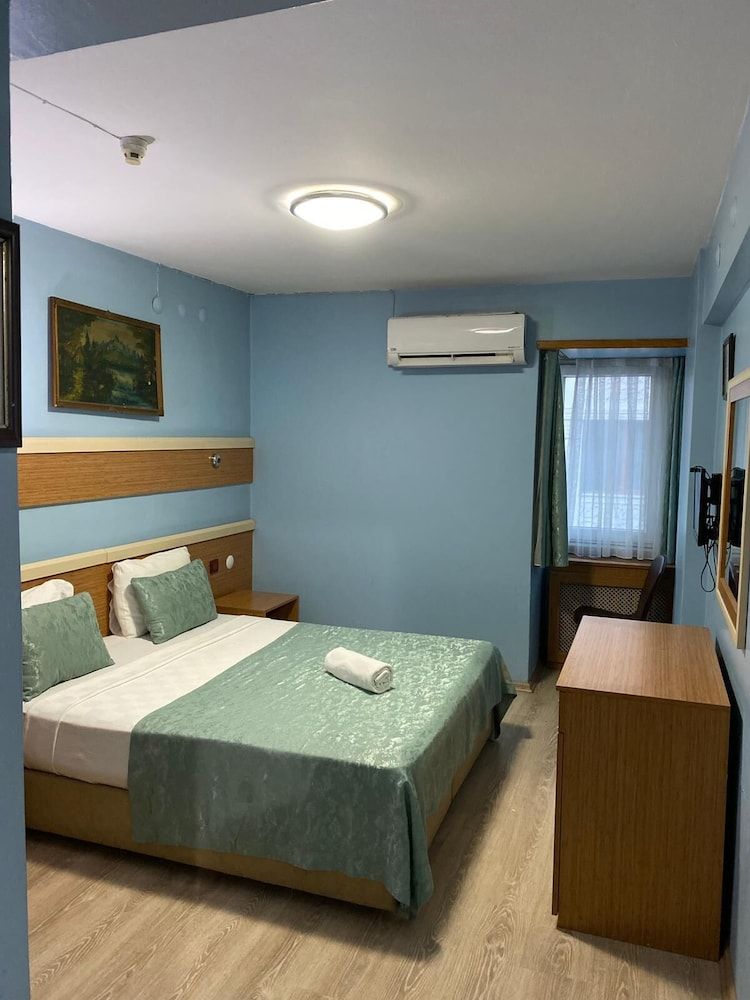 undefined Hotel Oz Villa 9