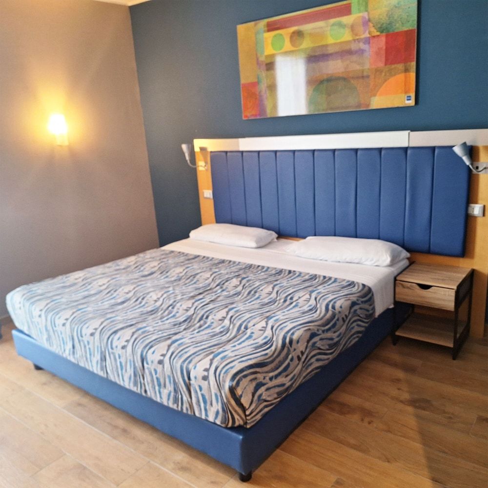 Idea Hotel Milano San Siro Double Room 4