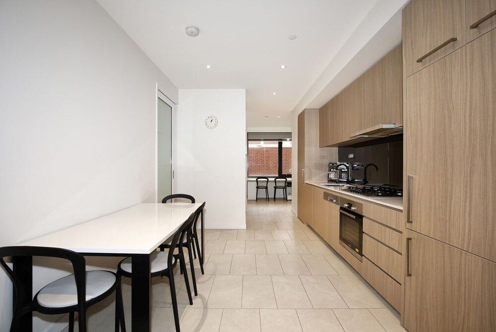 undefined ReadySet Apartments Fulton Lane 8