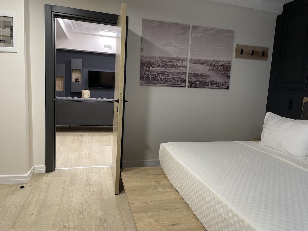 undefined RW Boutique Hotel 9