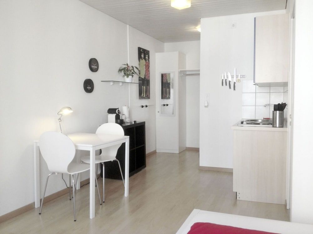 undefined Hitrental Central Apartments 4