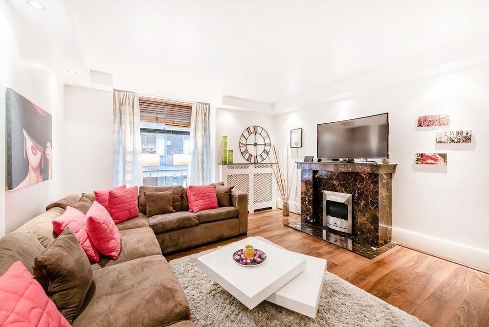 My Lady Deluxe Apartment 17