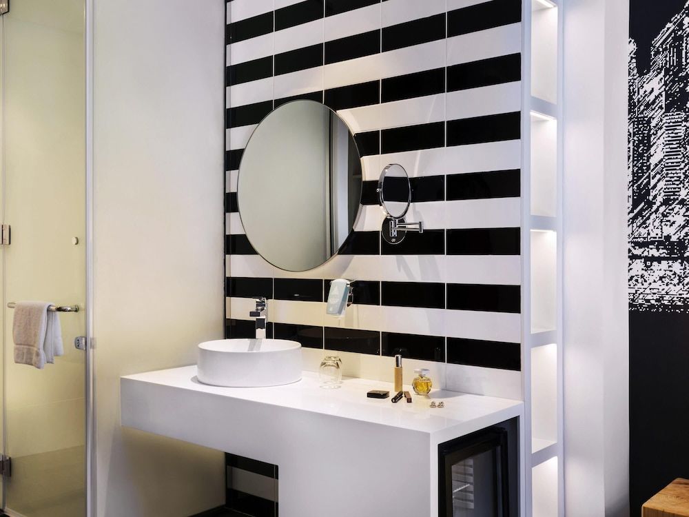 ibis Styles Dubai Airport Hotel Standard Room, 2 Twin Beds with Free Airport Transfer & Shuttle to La Mer & Malls 6