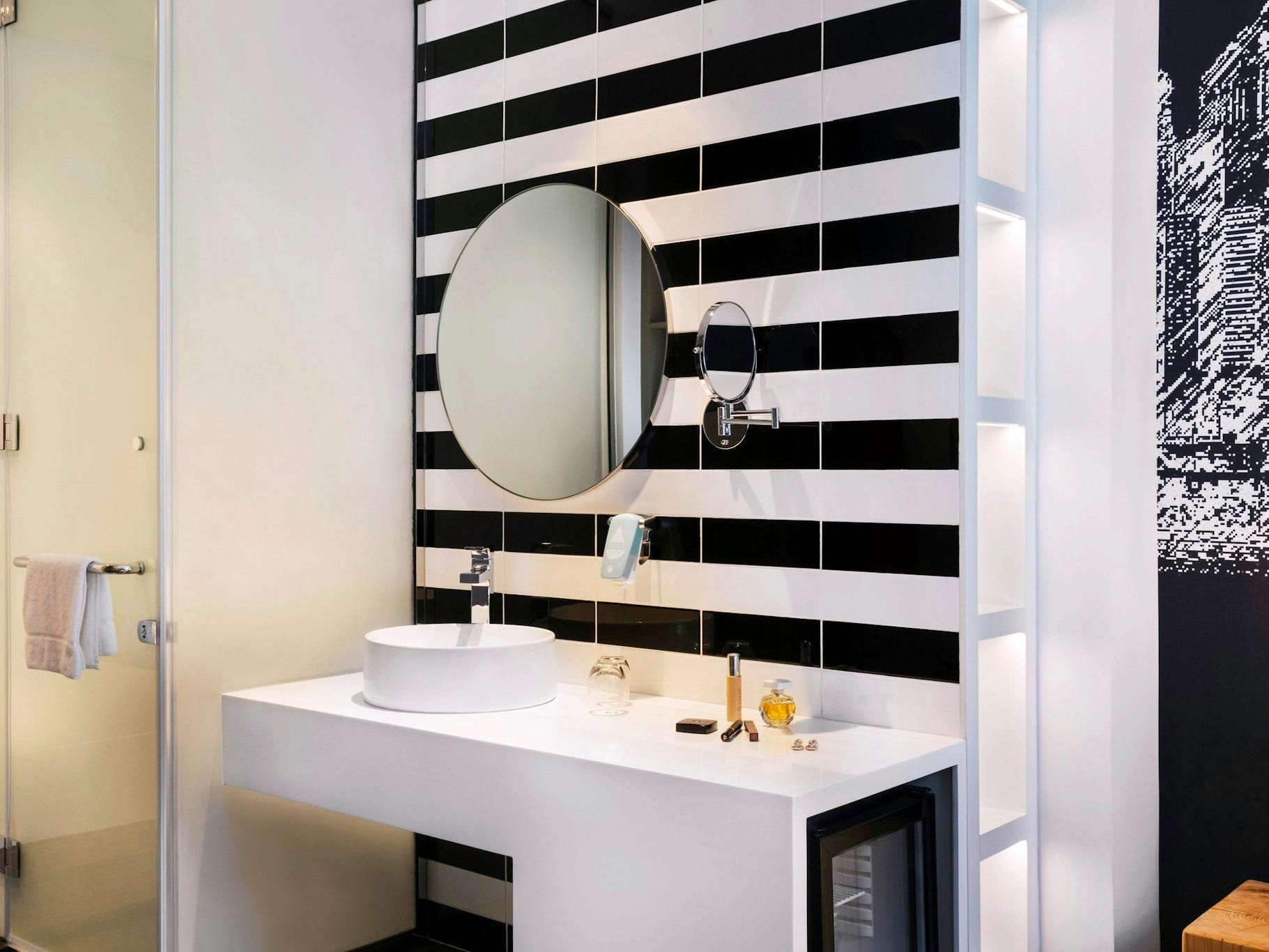 Standard Room with 1 King-size bed