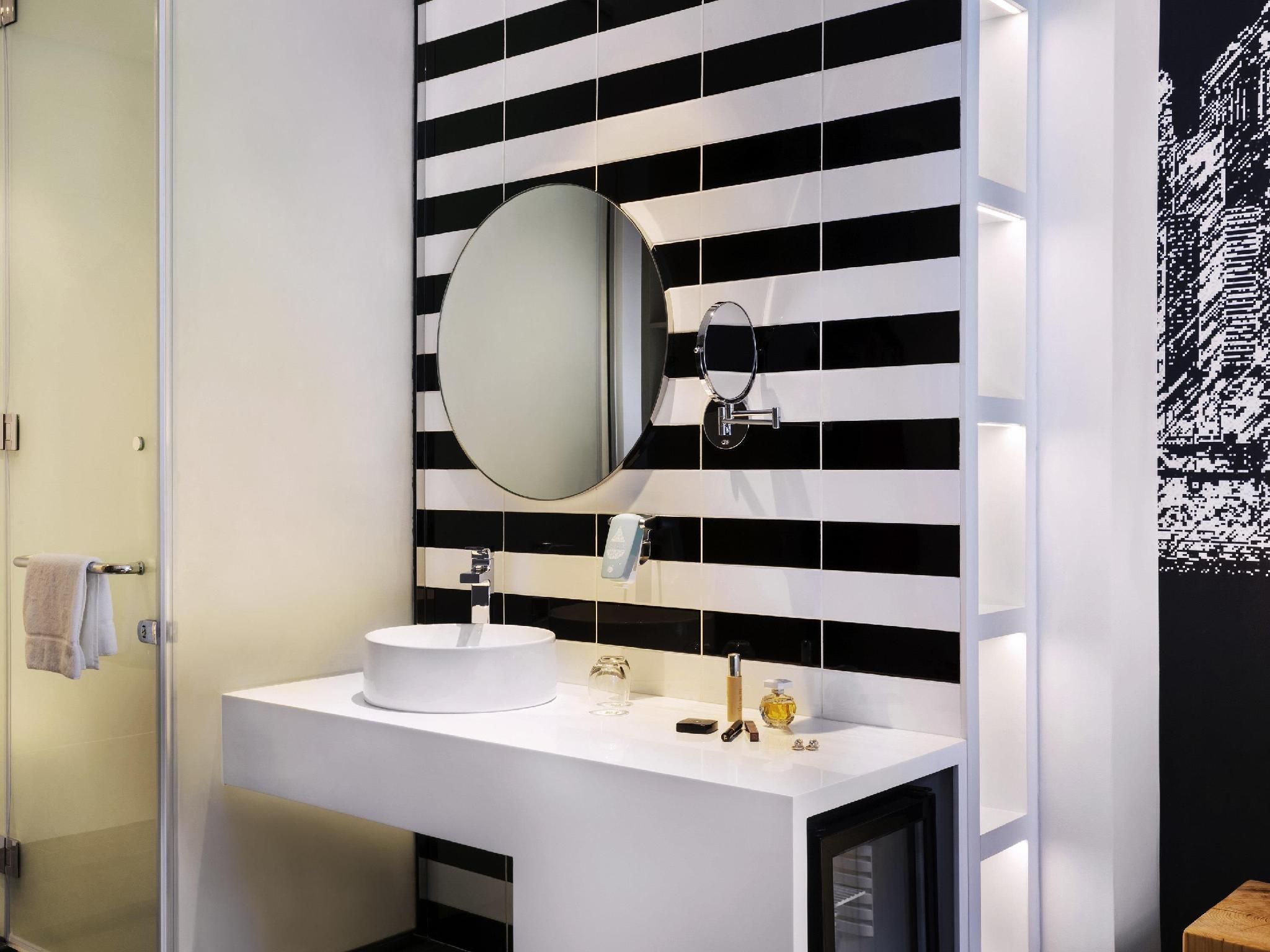 undefined ibis Styles Dubai Airport Hotel 6