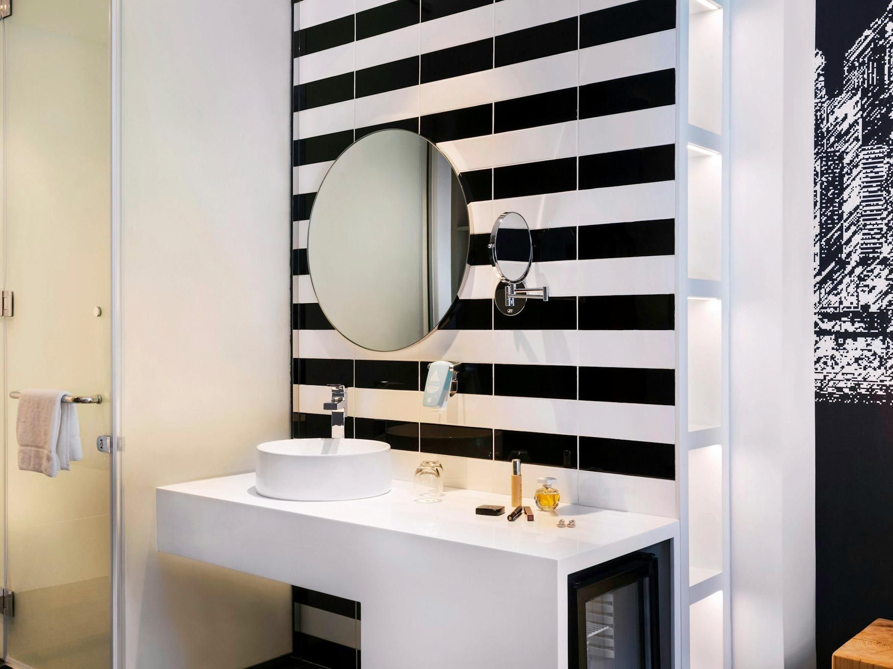 undefined ibis Styles Dubai Airport Hotel 6