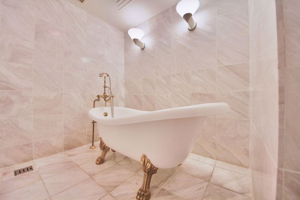 Junior Suite, Smoking (Eco Plan - No Cleaning Service)