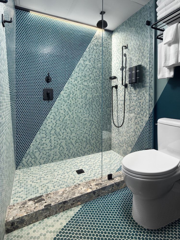 The Hotel Castro San Francisco Classic Room (Self Check-in with Virtual Front Desk) 9