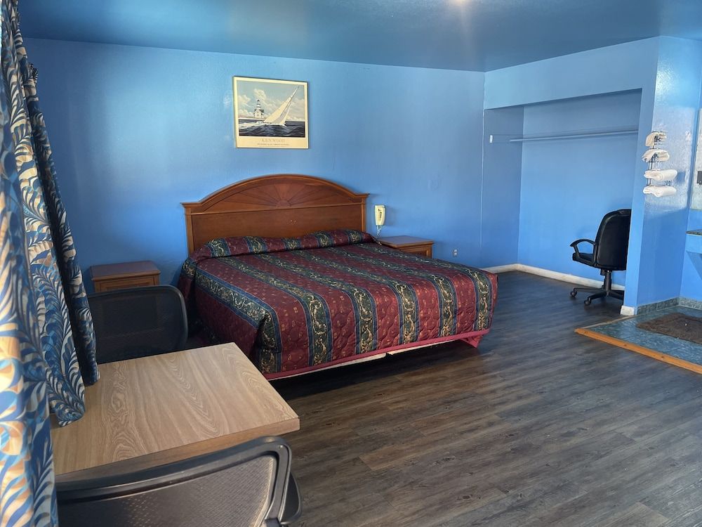 undefined Full Moon Inn 2