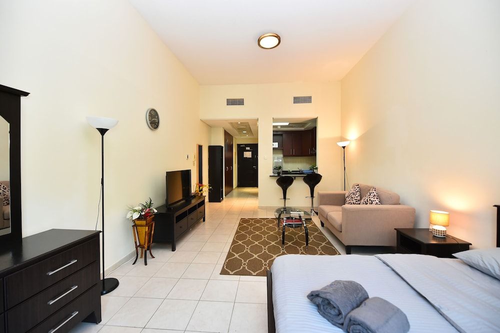 undefined MRH - Studio in Discovery Gardens 9