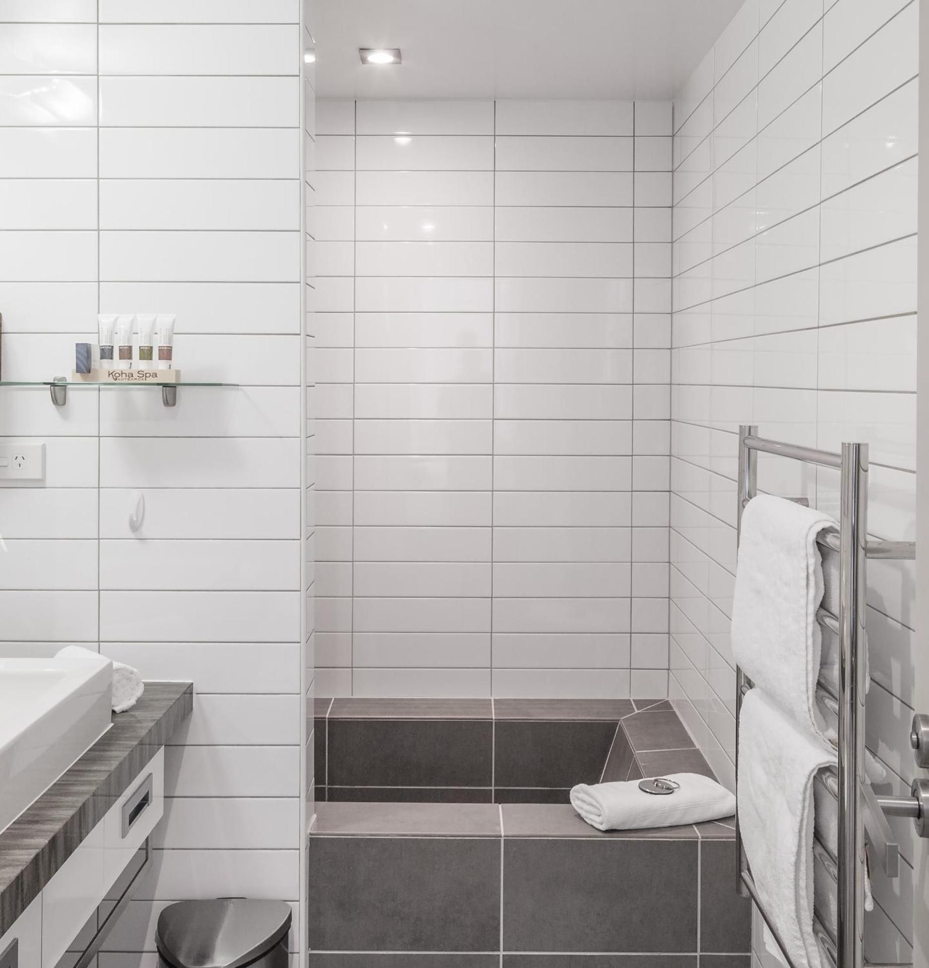 Lake View One Bedroom Apartment with Balcony