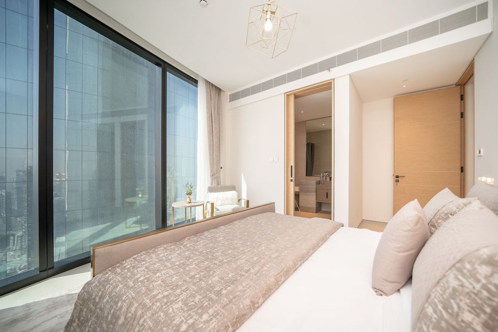 Jumeirah Gate Tower - Luton Vacation Homes Premium Apartment 13