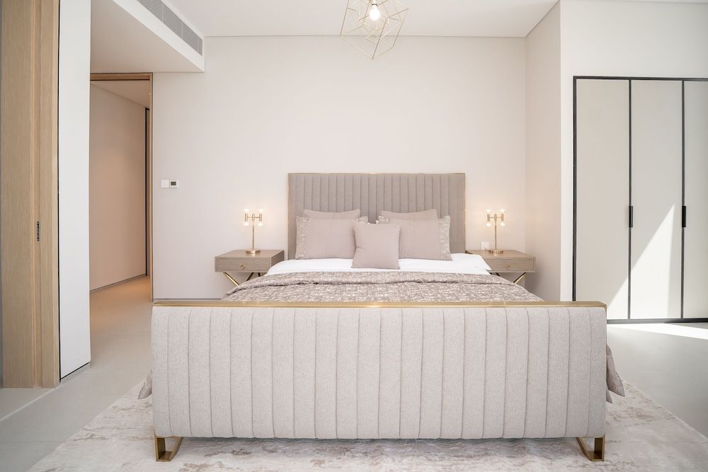 Jumeirah Gate Tower - Luton Vacation Homes Premium Apartment 5
