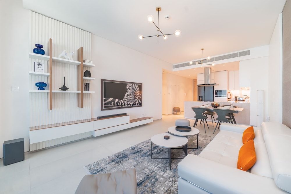 Jumeirah Gate Tower - Luton Vacation Homes Signature Apartment 17