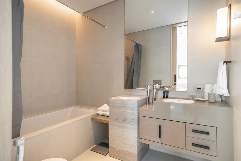 Jumeirah Gate Tower - Luton Vacation Homes Premium Apartment 11