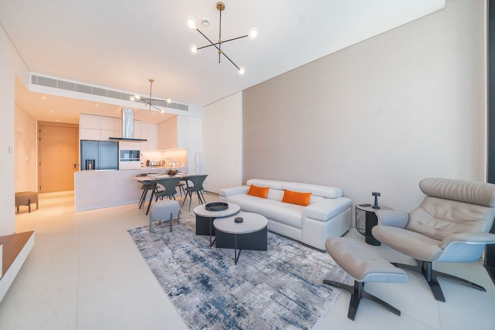 Jumeirah Gate Tower - Luton Vacation Homes