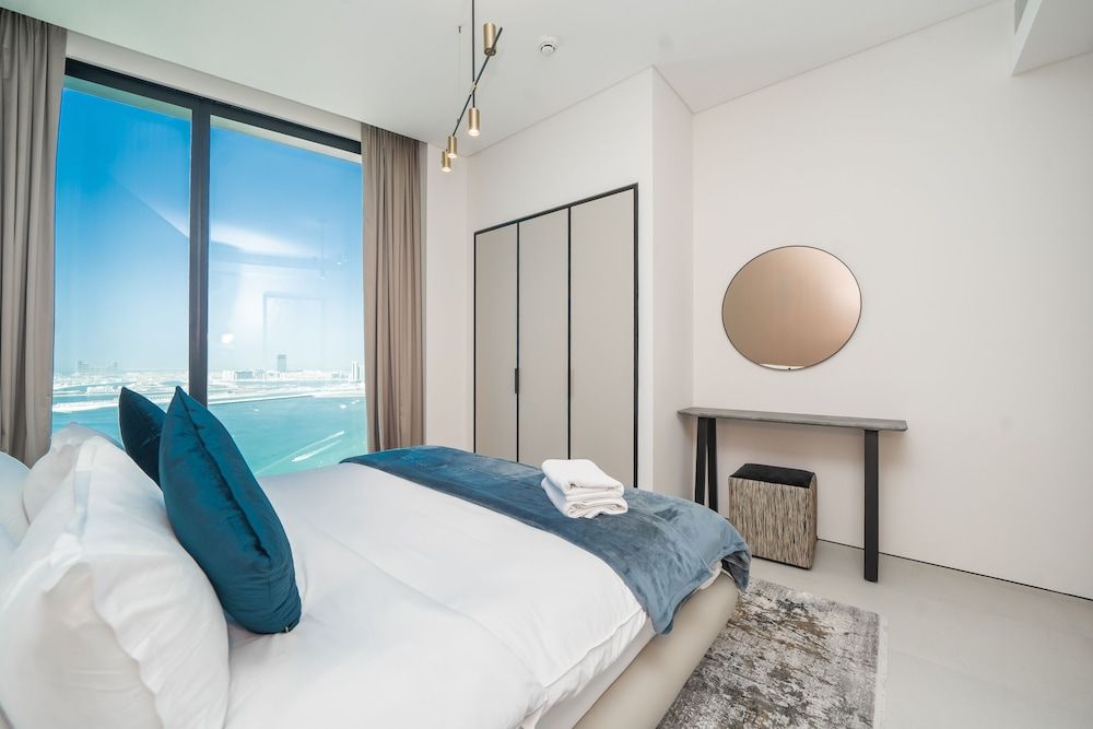 Jumeirah Gate Tower - Luton Vacation Homes Signature Apartment 4