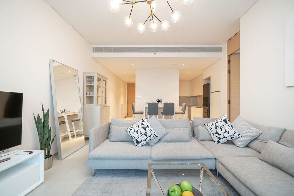 Jumeirah Gate Tower - Luton Vacation Homes