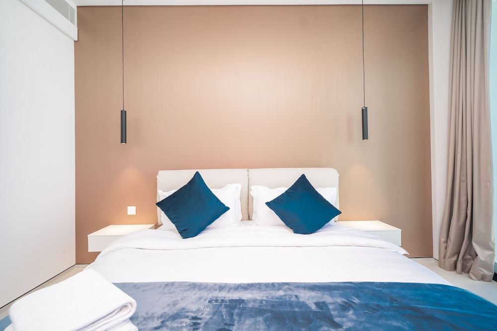 Jumeirah Gate Tower - Luton Vacation Homes Signature Apartment 8