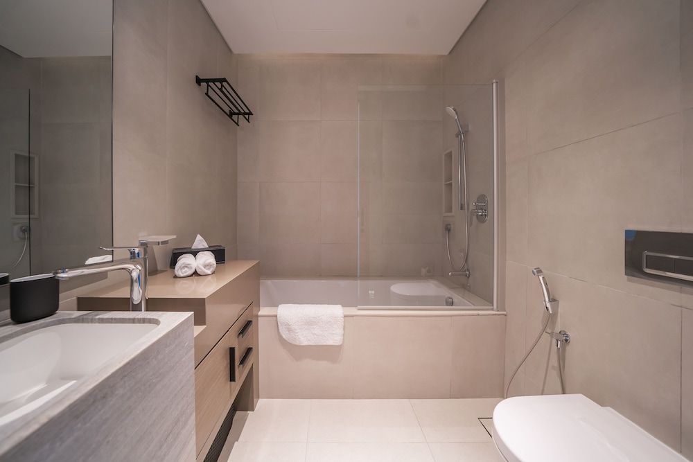 Jumeirah Gate Tower - Luton Vacation Homes Signature Apartment 13