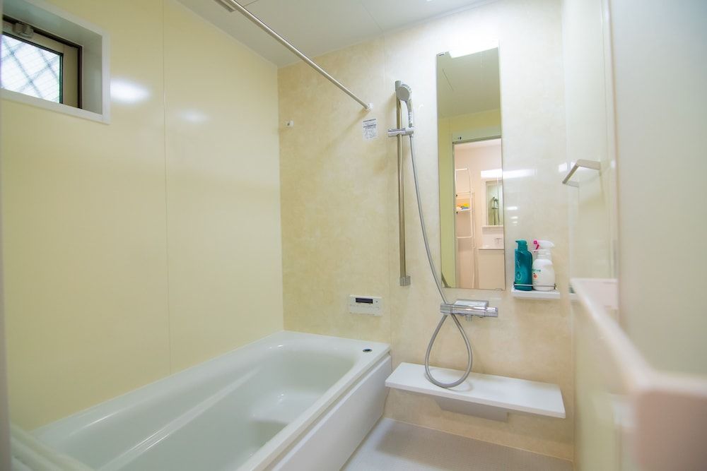 Convertel Honhaneda 3 Story House 16