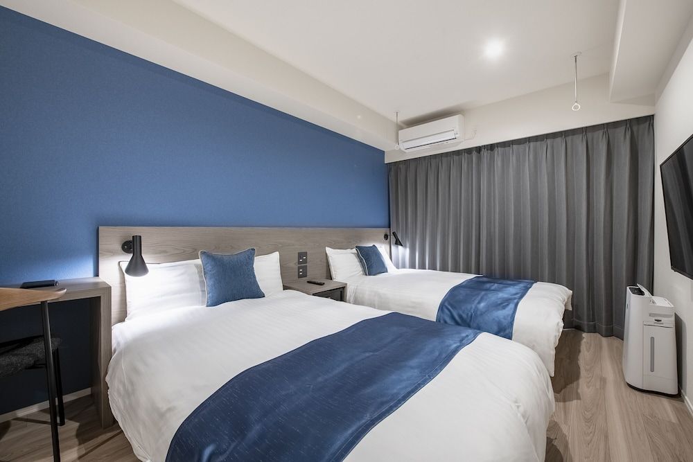 undefined hotel aima 4