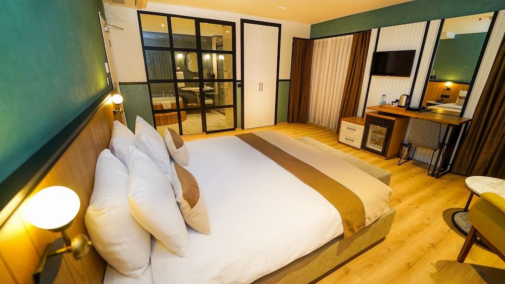 undefined Fragments Hotel 2