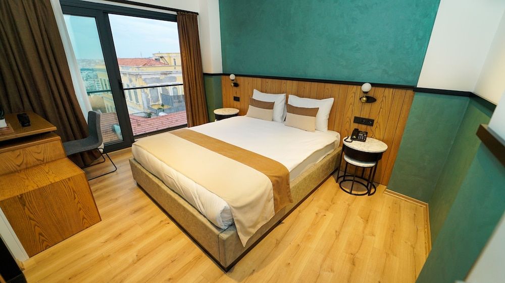 undefined Fragments Hotel 8