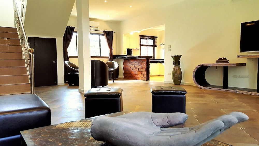 WOWLAND Luxury Pool Villa Pattaya Walking Street - 6 Bedrooms Luxury Villa 6