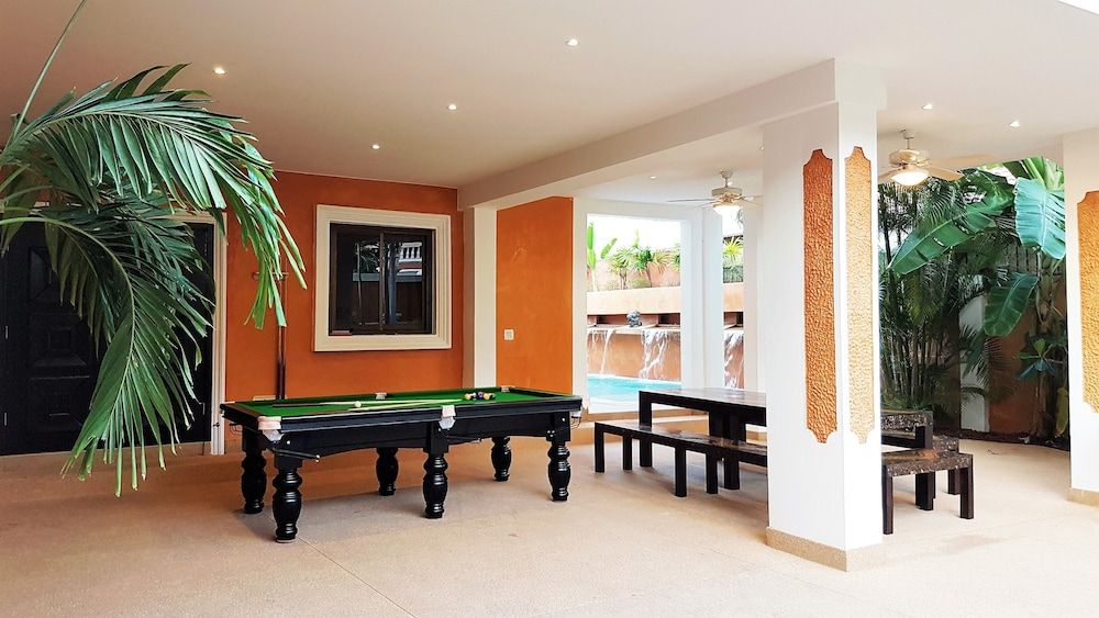 undefined WOWLAND Luxury Pool Villa Pattaya Walking Street - 6 Bedrooms 6