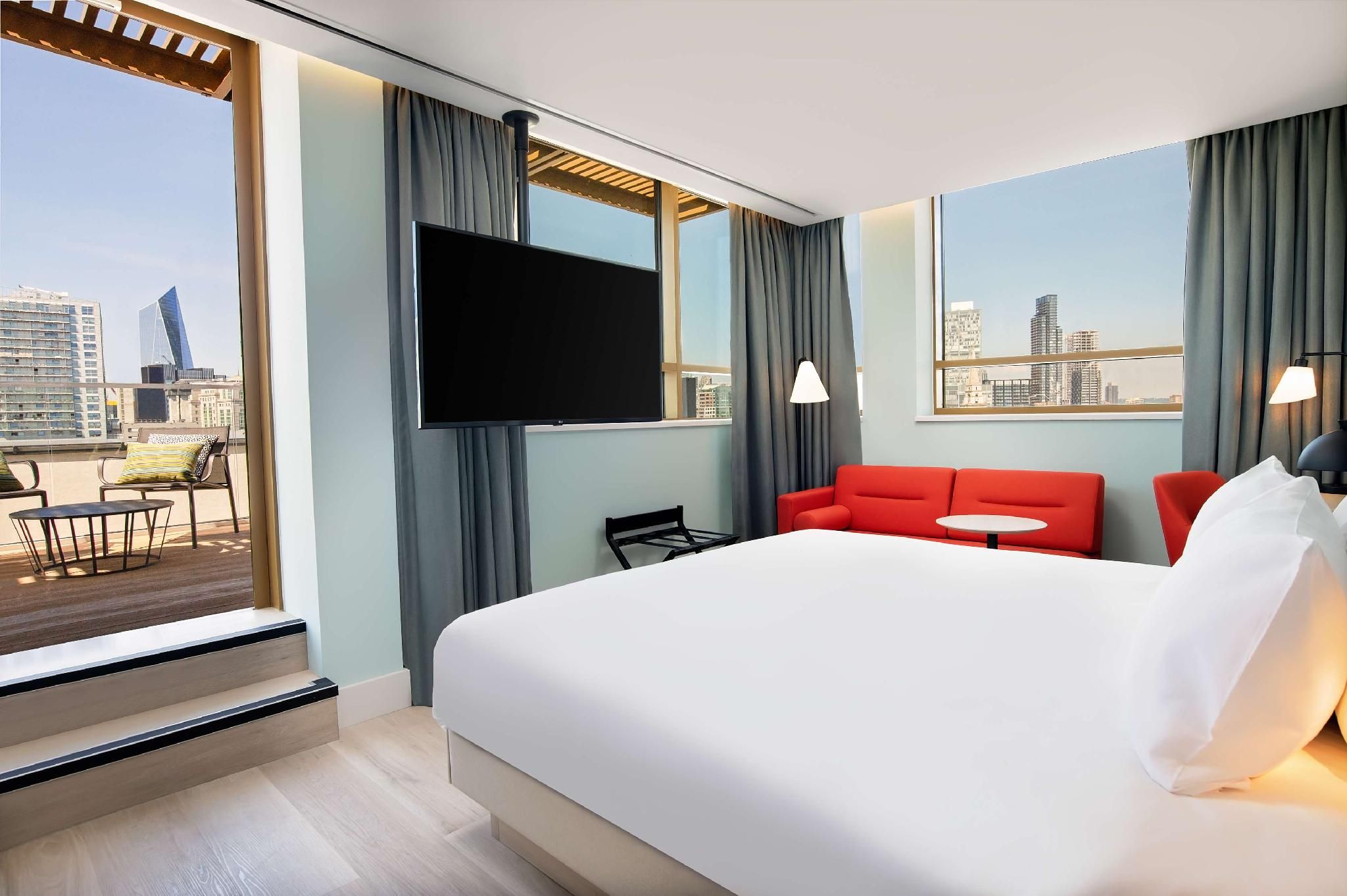 Premium King Bed With Terrace