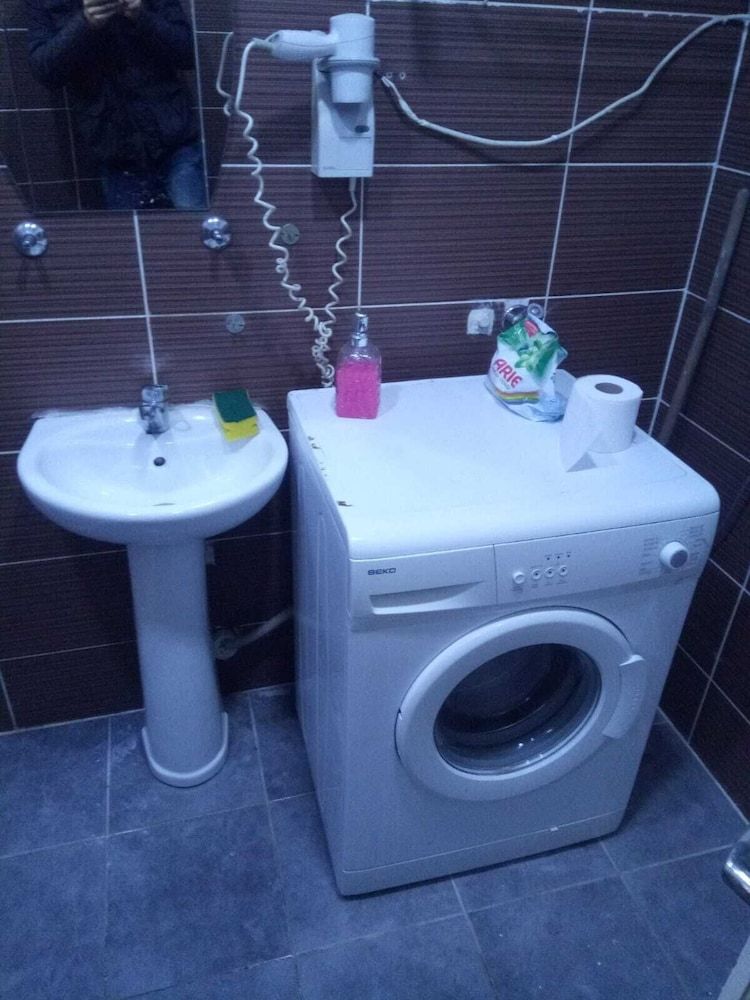 Ezra  Suites Economy Apartment 4