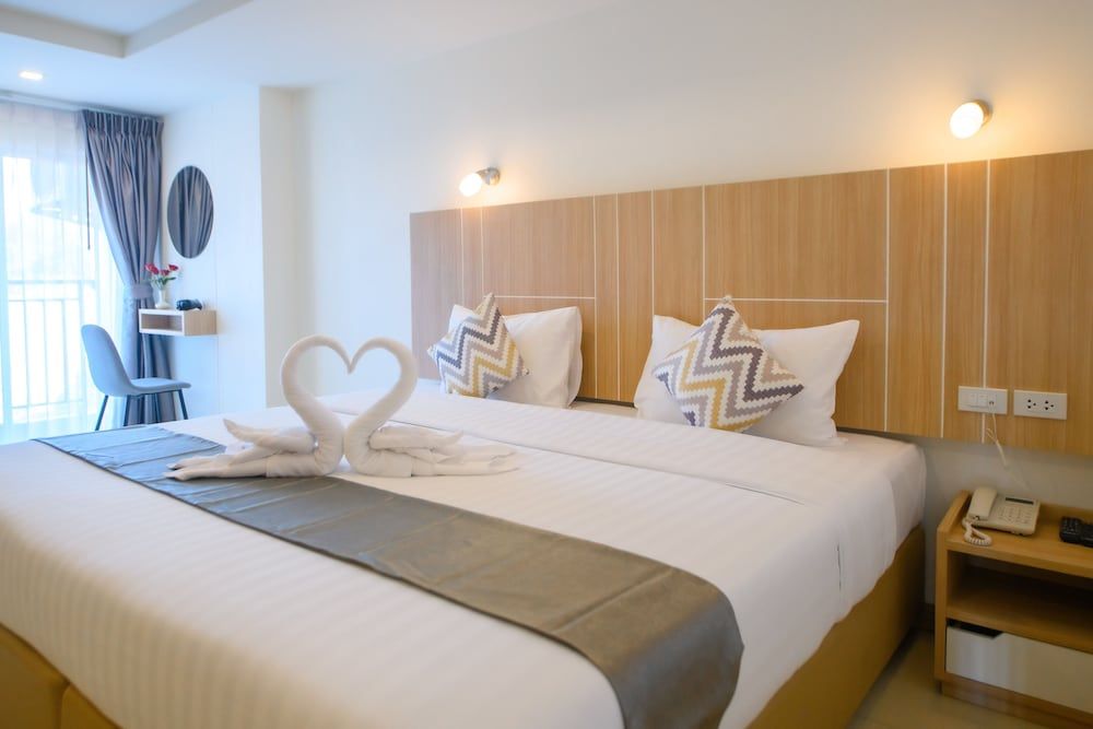 Iris palace Superior Double Room 2