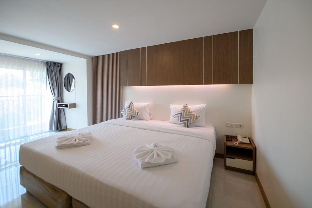 Iris palace Superior Double Room 4