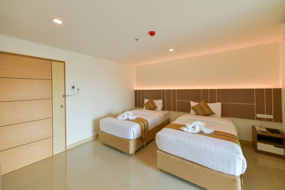 undefined Iris palace 4